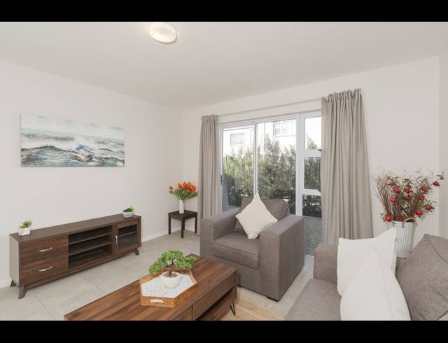 2 BEDROOM DUPLEX FOR SALE IN STRATFORD GREEN